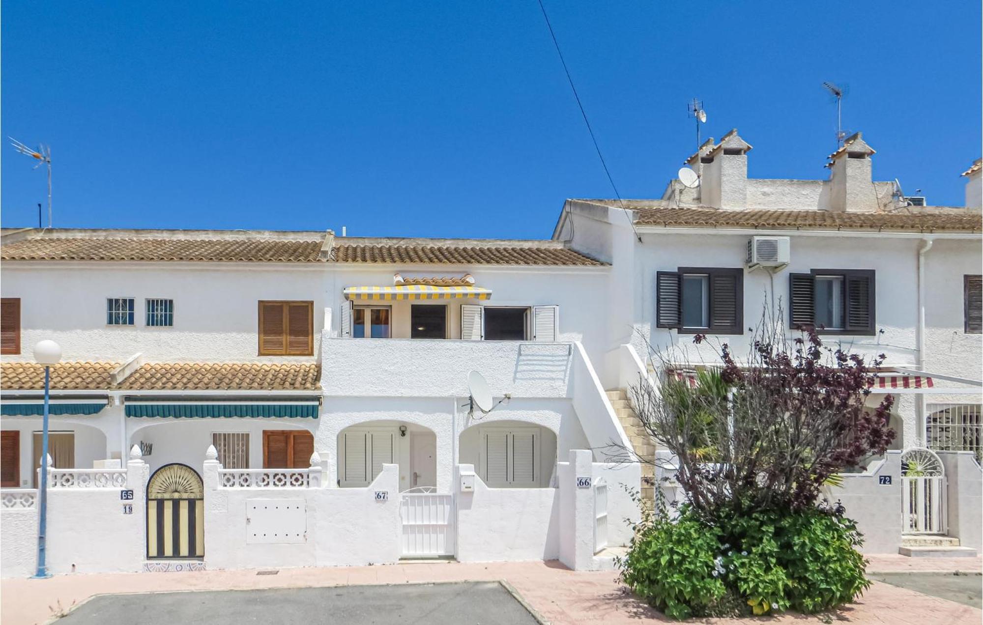 Amazing Apartment In Torrevieja With Wifi Exterior foto