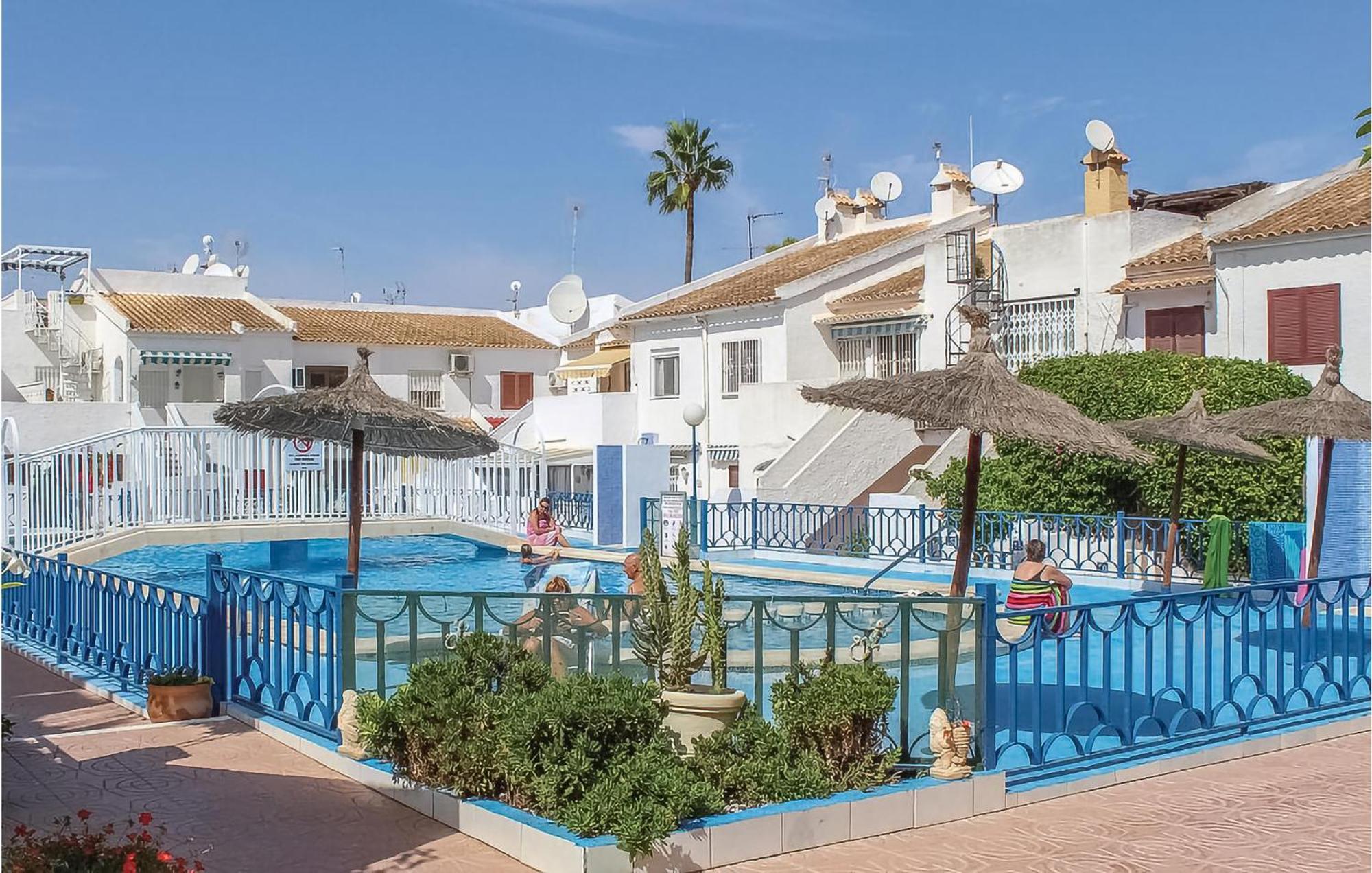 Amazing Apartment In Torrevieja With Wifi Exterior foto
